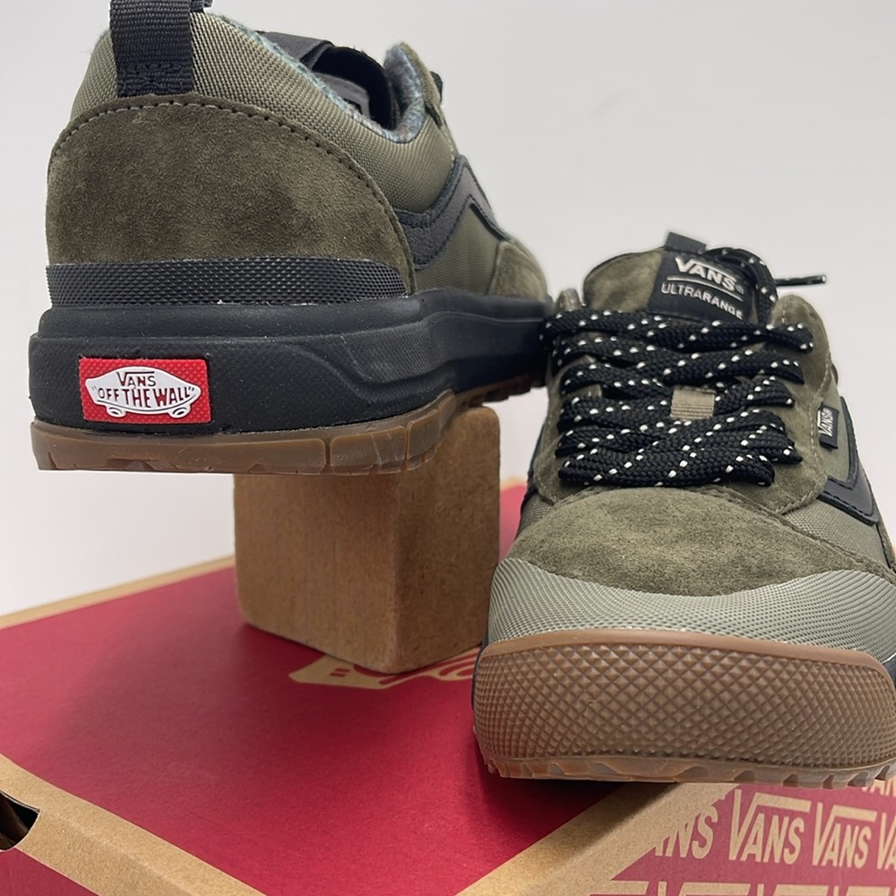 Vans WMNS Olive Green Sneakers Ultrarange Exo
Rain Camo Dark Olive
VN0A5KS4DOL - Picture 8 of 16